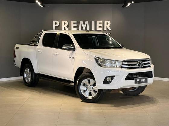TOYOTA HILUX 2.8 SRV 4X4 CD 16V DIESEL 4P AUTOMÁTICO TOYOTA HILUX 2.8 SRV 4X4 CD 16V DIESEL 4P AUTOMÁTICO